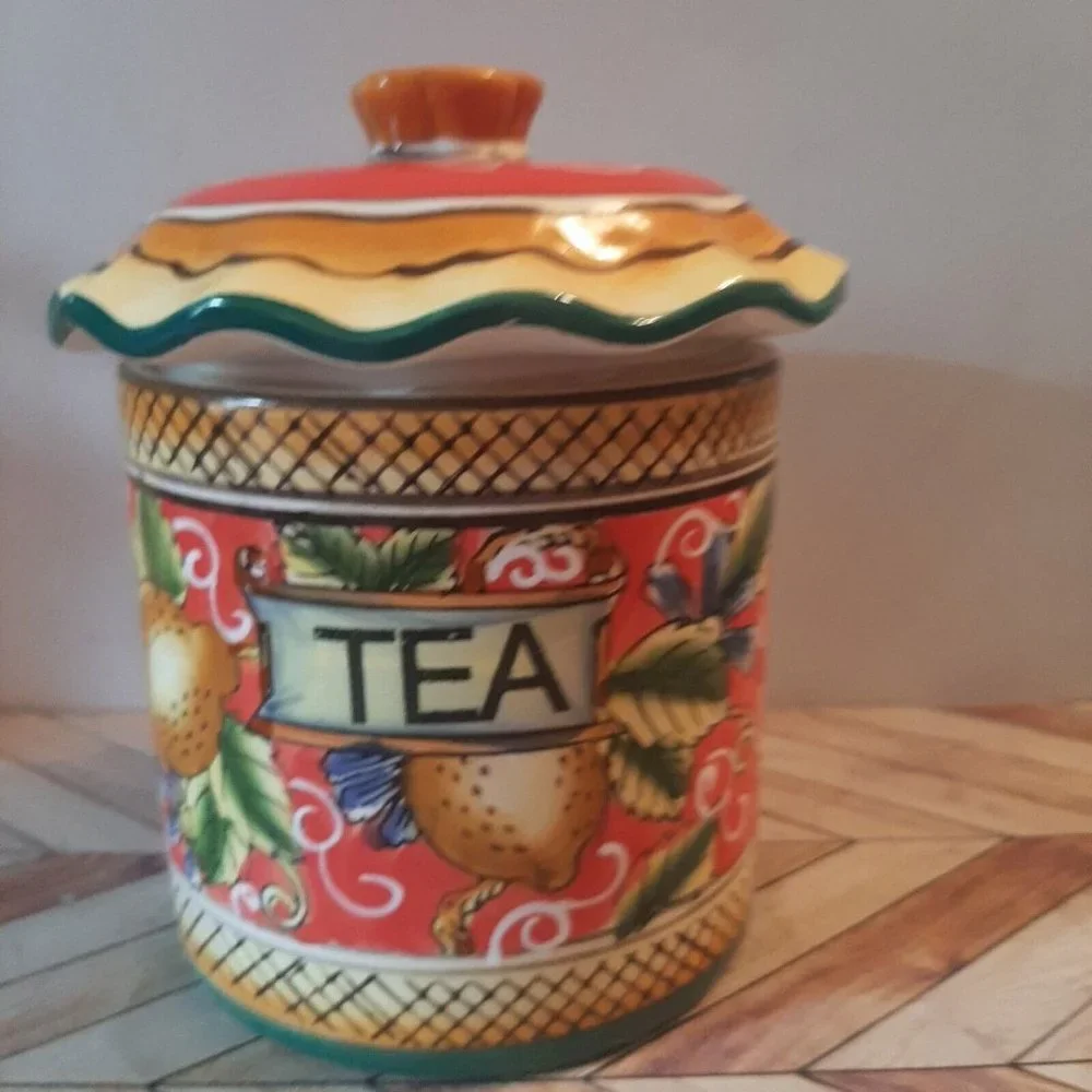 Unbranded italian pottery